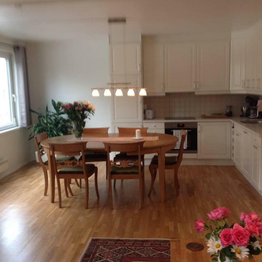 Beautiful Apartment In A Great Location Берген Екстериор снимка